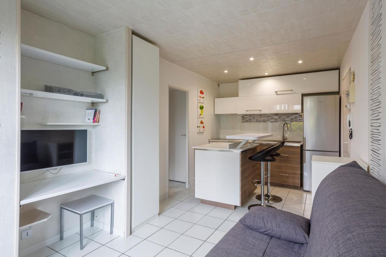 Superbe Appartement Au Coeur De Versalhes Exterior foto