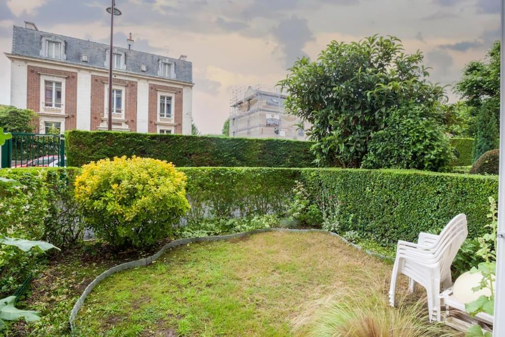 Superbe Appartement Au Coeur De Versalhes Exterior foto